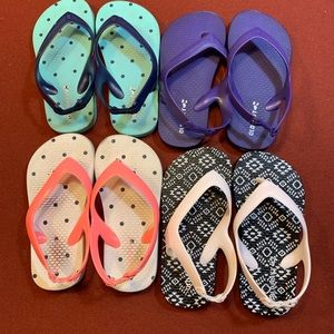 Old Navy flip-flops bundle